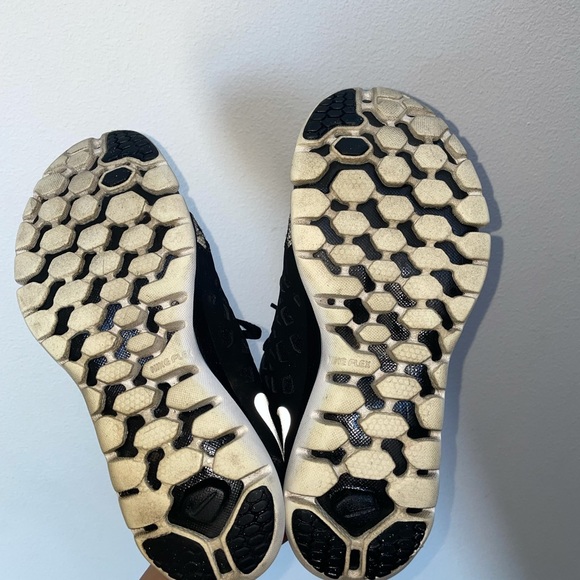 Nike black reflective shoes - Picture 4 of 5